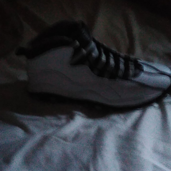 Some brand new Jordan for 115 - Picture 2 of 4